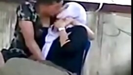 二十歳女の子fucks彼女のテニスコーチ ...
