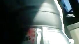 説明:自分自身から棒を取って新婚夫婦 女 ...