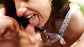 温泉は赤い髪のいたずらなロールに 女性  ...